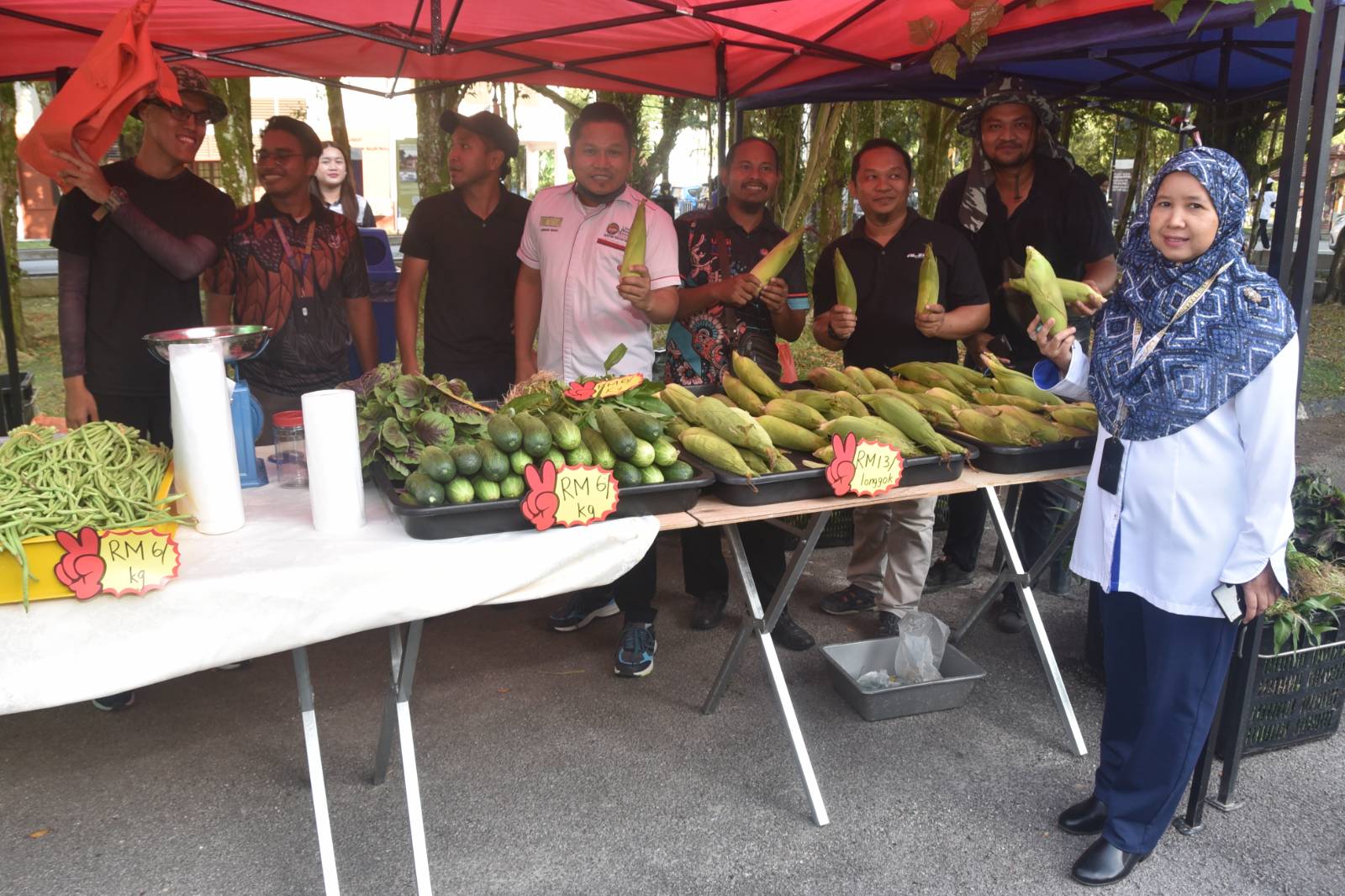 MAJLIS PERHIMPUNAN BULANAN DAN KARNIVAL KEUSAHAWANAN FOOD FESTIVAL
