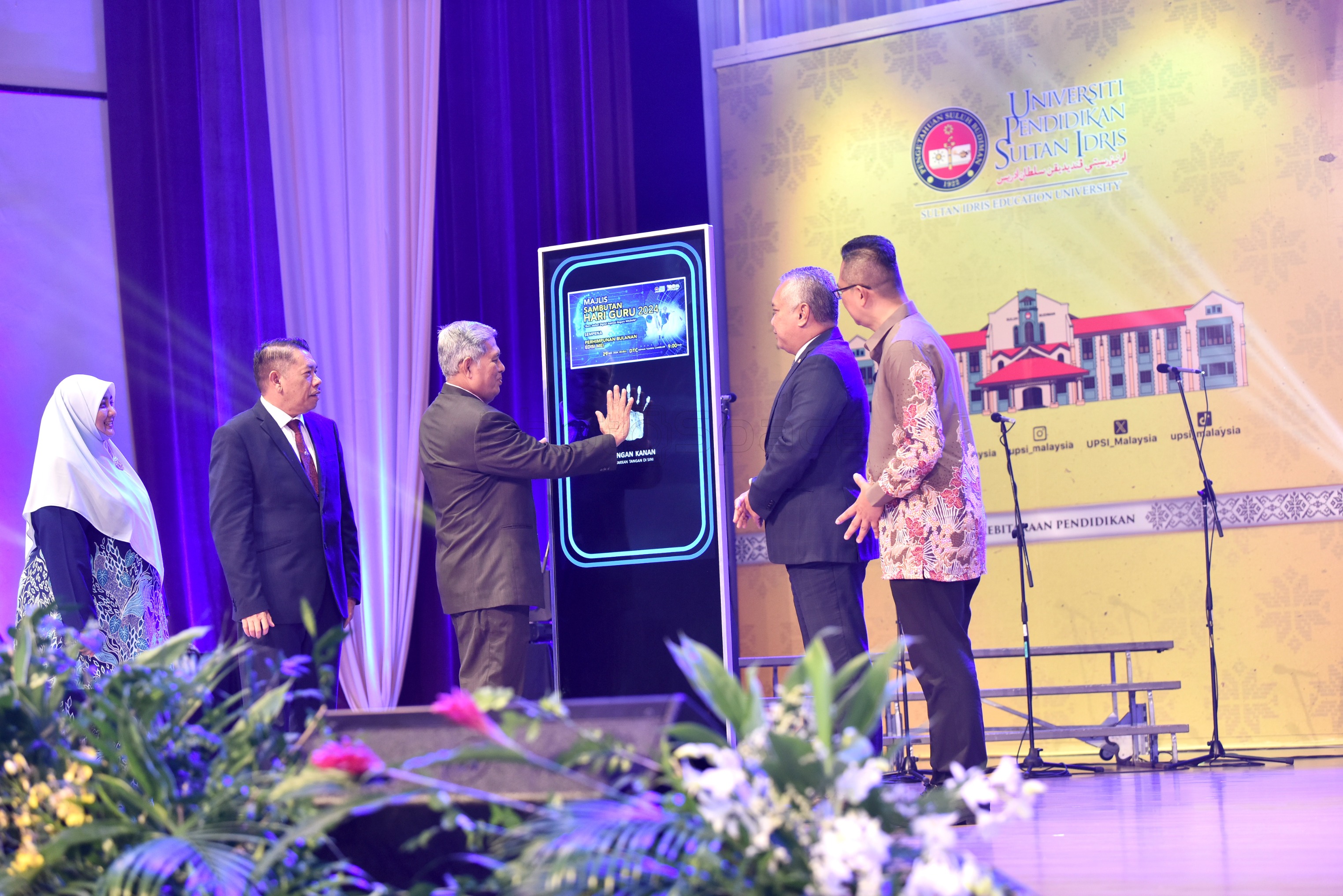 Majlis Sambutan Hari Guru 2024 Sempena Perhimpunan Bulanan Edisi Mei